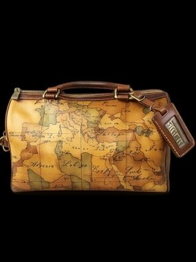 Vintage Alviero Martini Prima Classe Boston bag